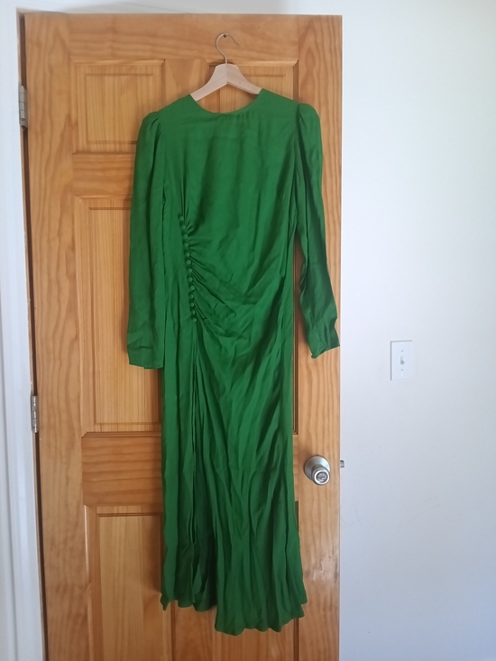 Reformation Dresses & Skirts - Reformation Emerald Green Long Sleeve Ruched Maxi Dress